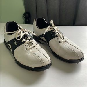 Men’s Top Flite golf shoes